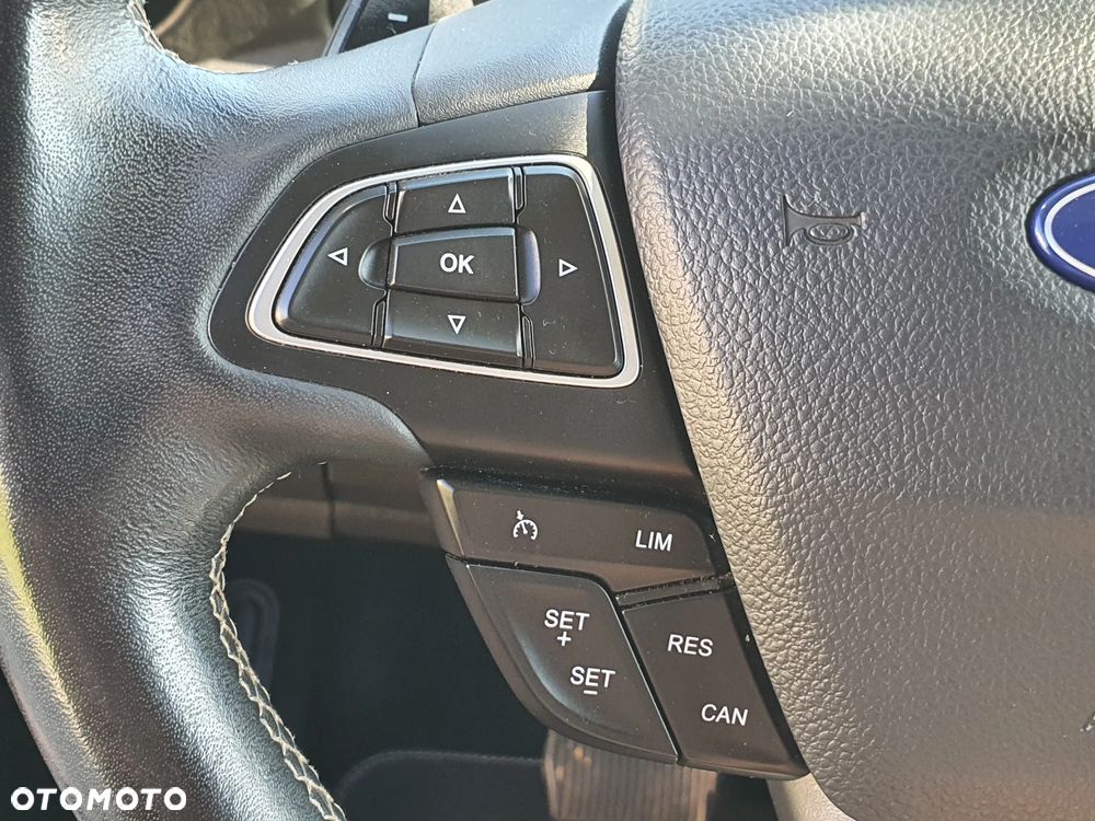 Ford Kuga 2.0 TDCi 4x4 Vignale - 33