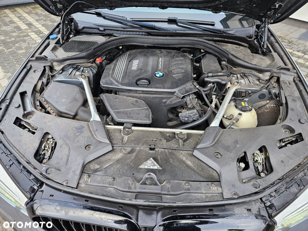 BMW Seria 5 520d xDrive M Sport sport - 18