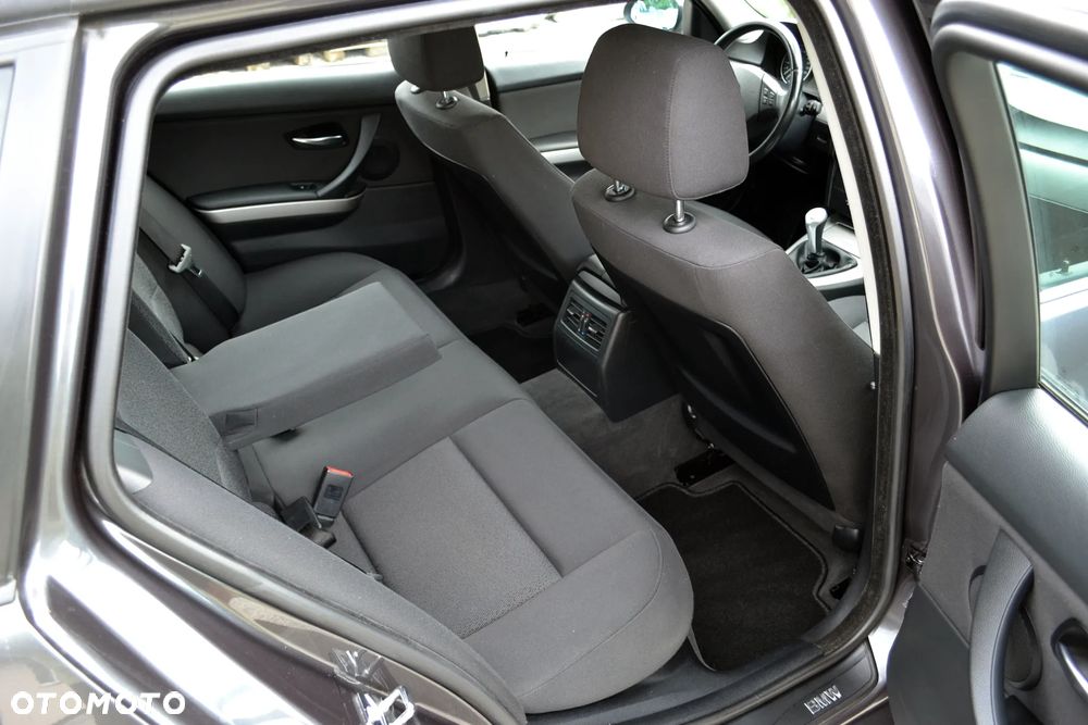 BMW Seria 3 320d DPF - 8