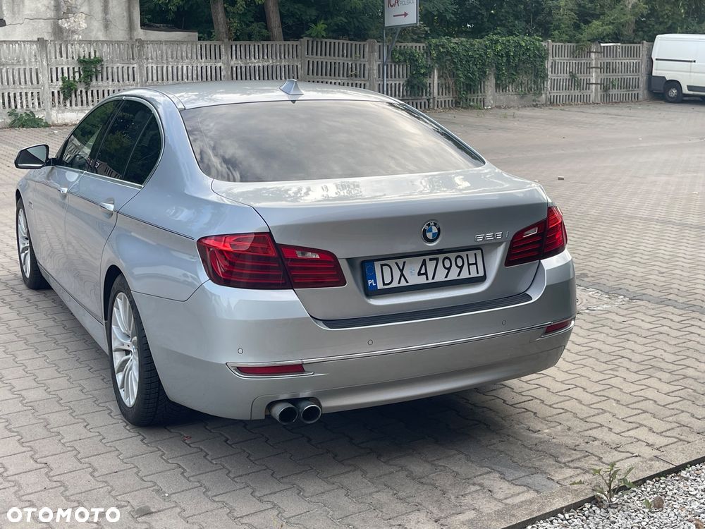 BMW Seria 5 528i Luxury Line - 5