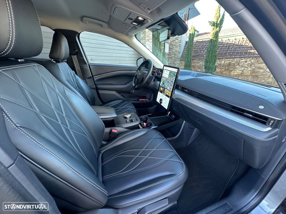 Ford Mustang Mach-E 75.7 kWh Premium AWD - 8