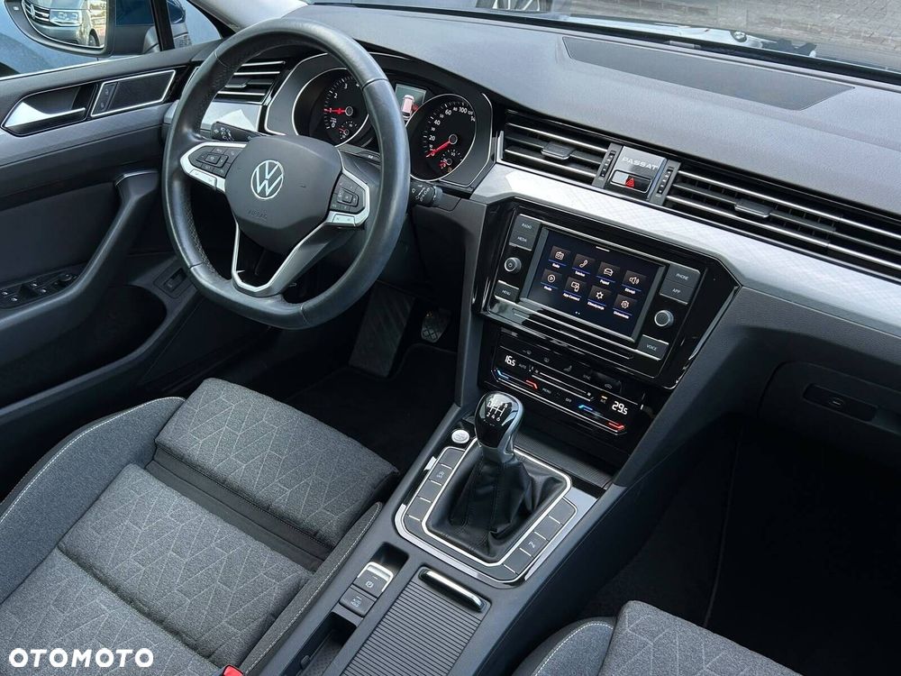 Volkswagen Passat Variant 1.5 TSI EVO Business - 17
