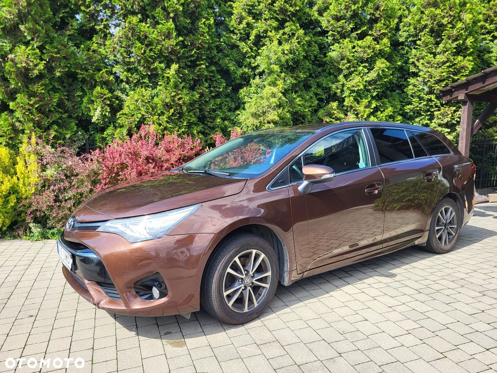 Toyota Avensis 1.8 Premium MS - 4
