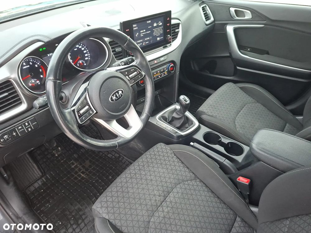 Kia Ceed 1.4 T-GDI M - 10