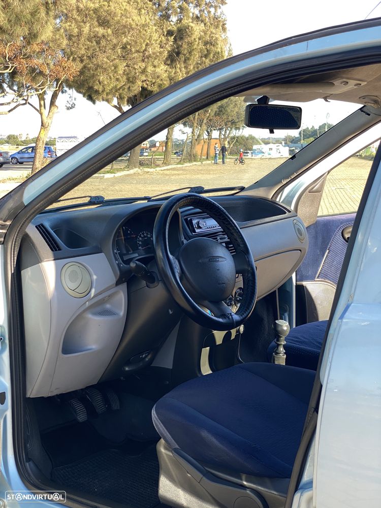 Fiat Punto 1.2 16V HLX - 8