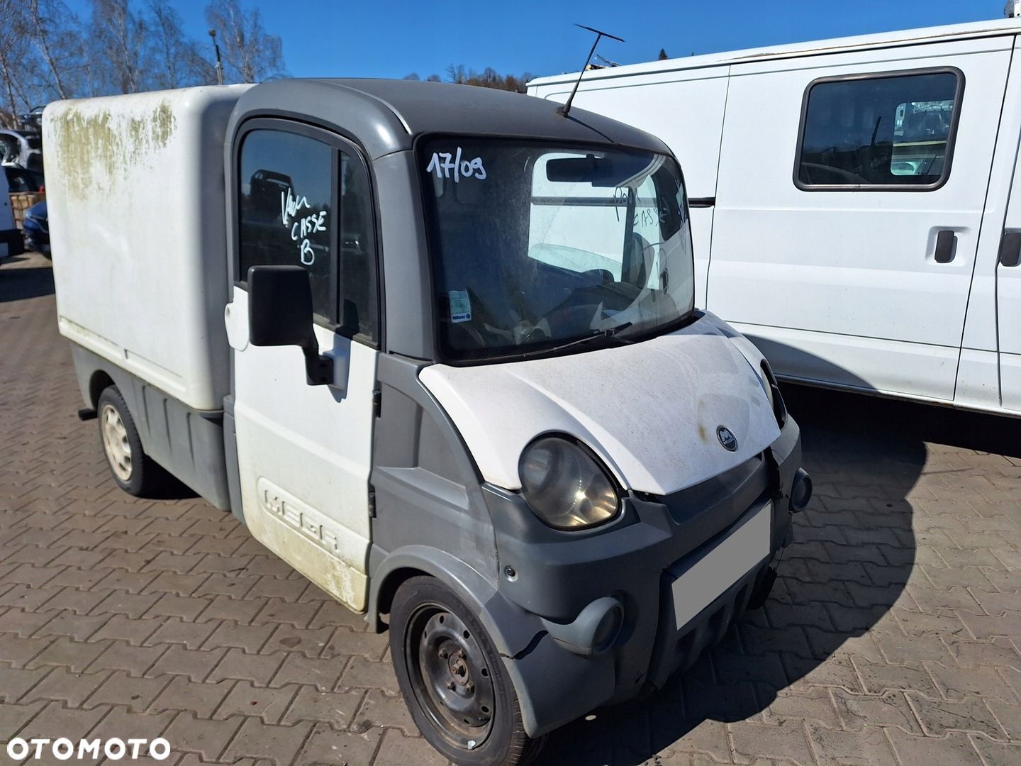 AIXAM MEGA MTRUCK 400 MUTLITRUCK MICROCAR MASKA KLAPA POKRYWA SILNIKA - 1