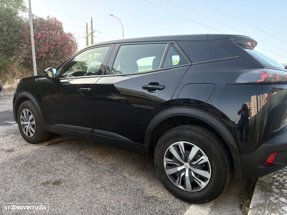 Peugeot 2008 1.2 PureTech Active — fotografia 3