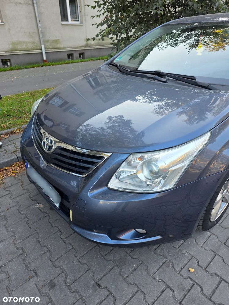 Toyota Avensis 1.8 Luna - 7