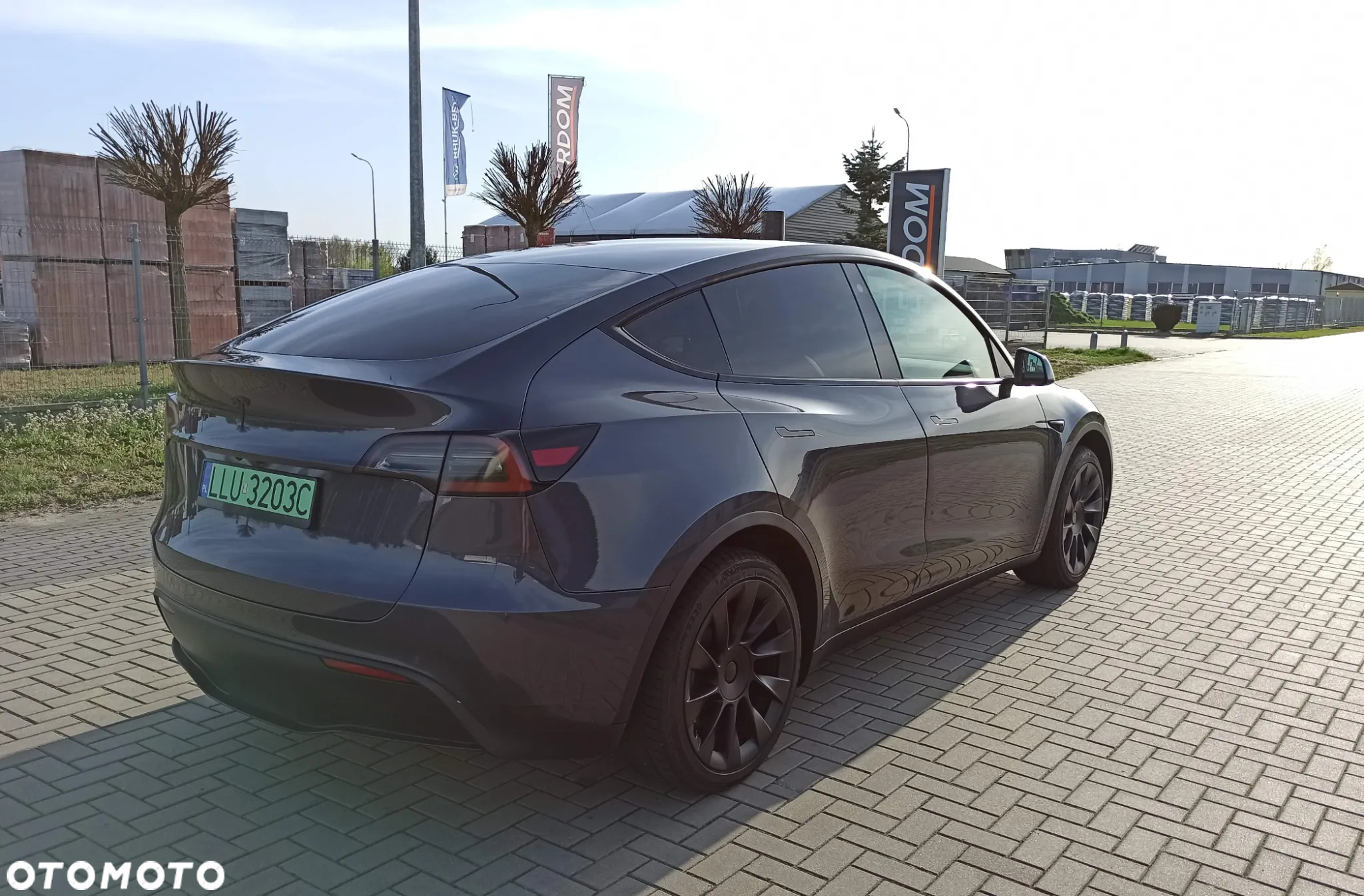 Tesla Y Model RWD - 5