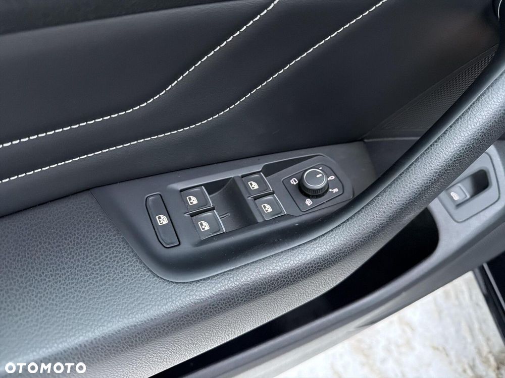 Volkswagen Passat - 21