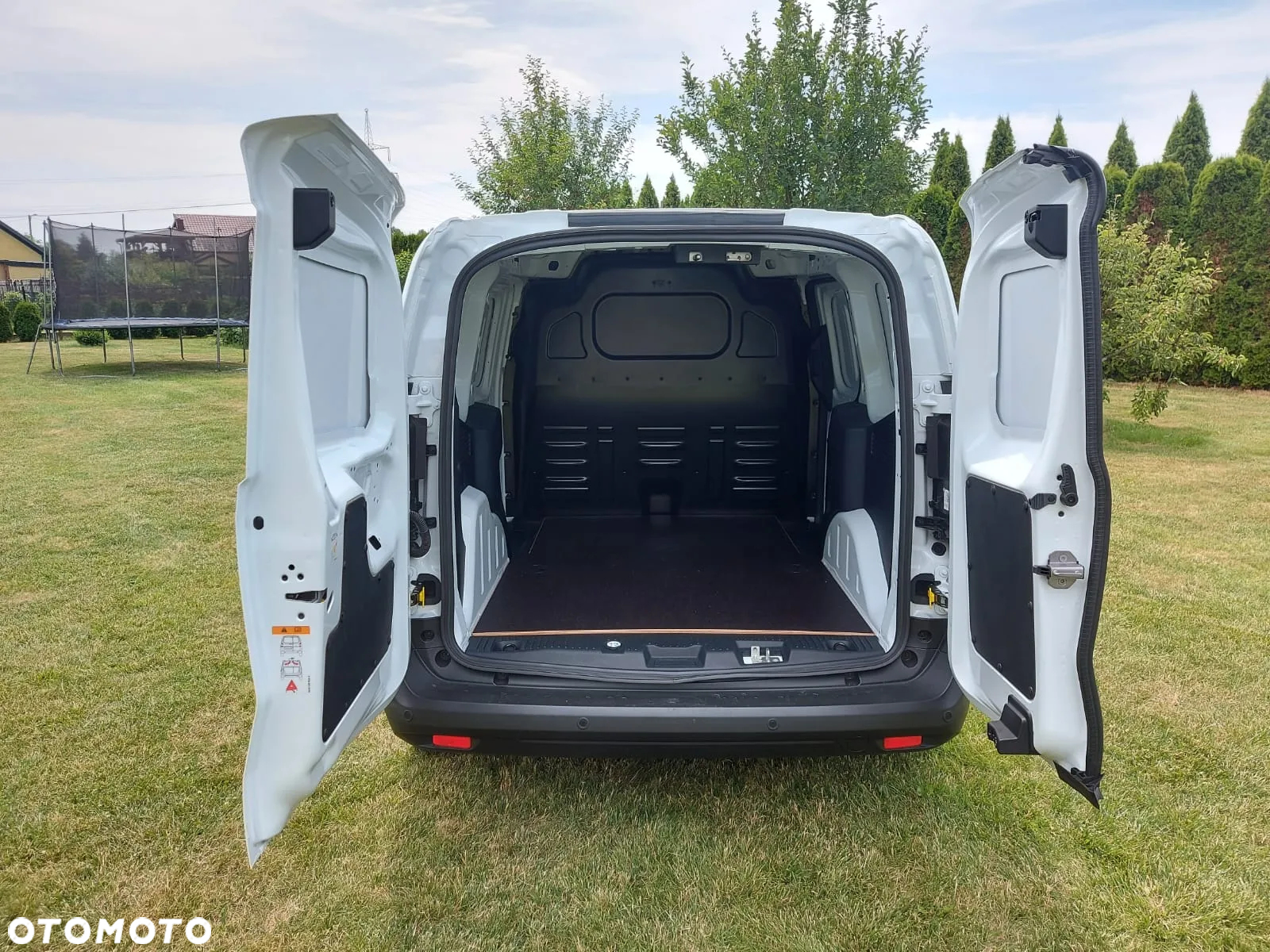 Ford Courier - 9