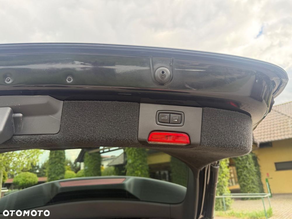 Porsche Cayenne - 32