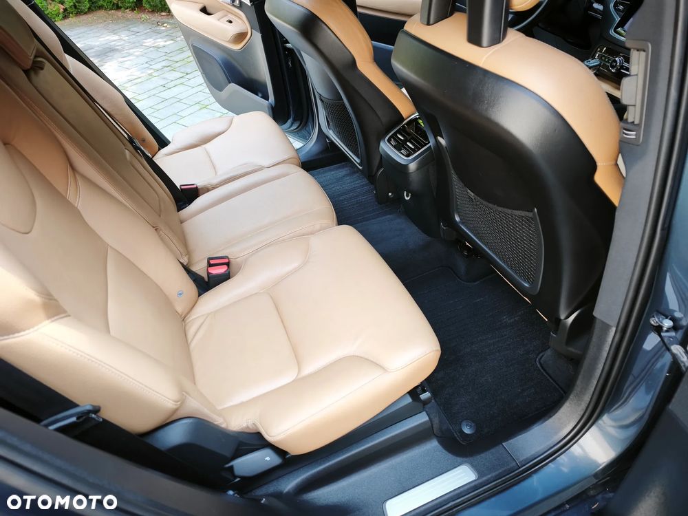 Volvo XC 90 T6 AWD Momentum 7os - 15