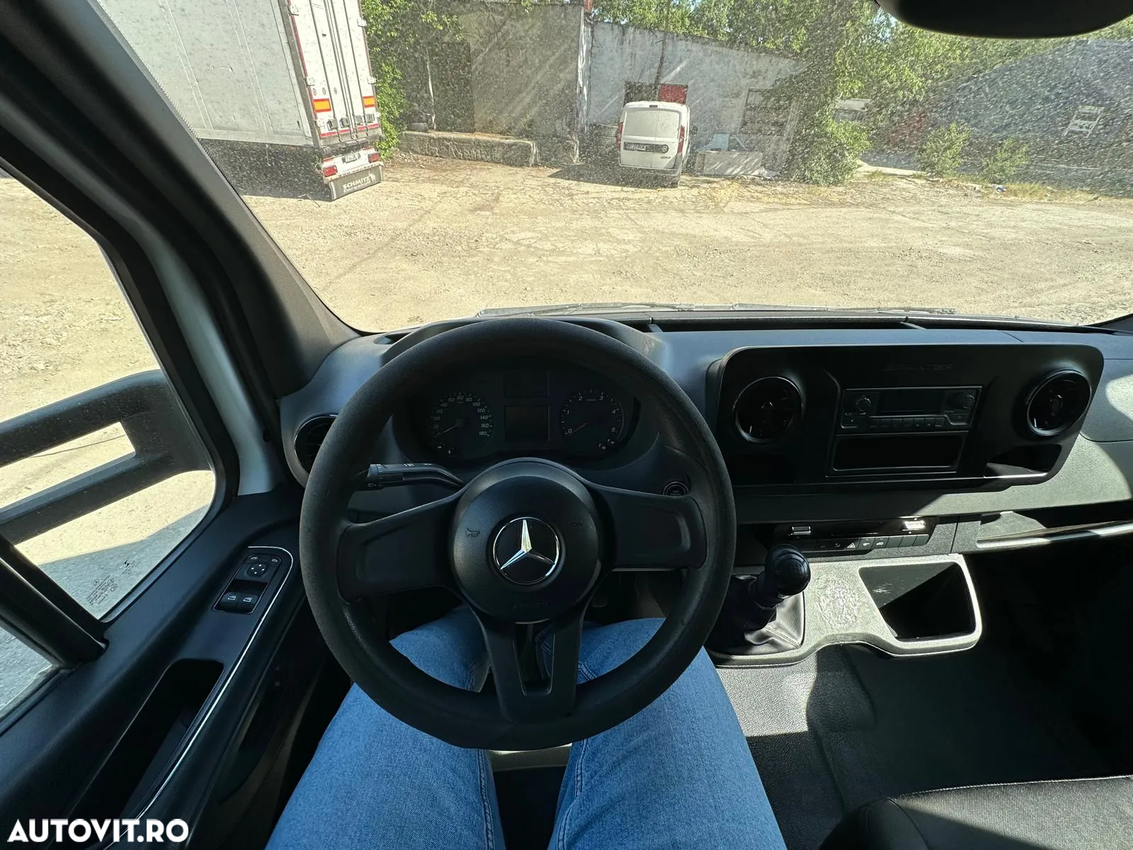 Mercedes-Benz SPRINTER - 12