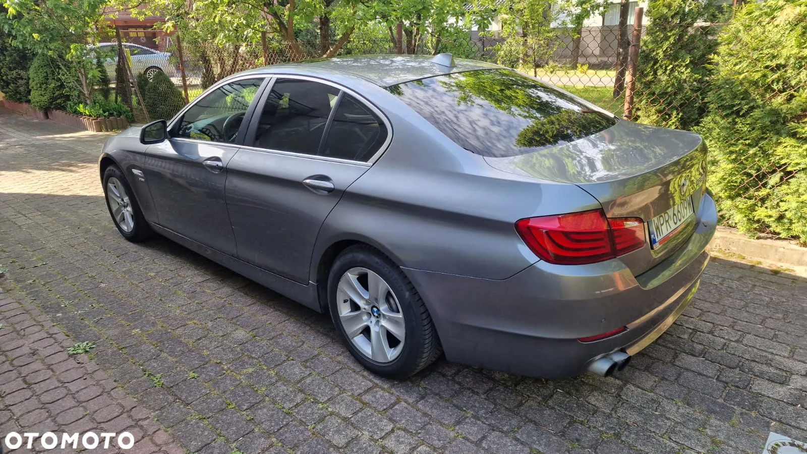 BMW Seria 5 528i - 10