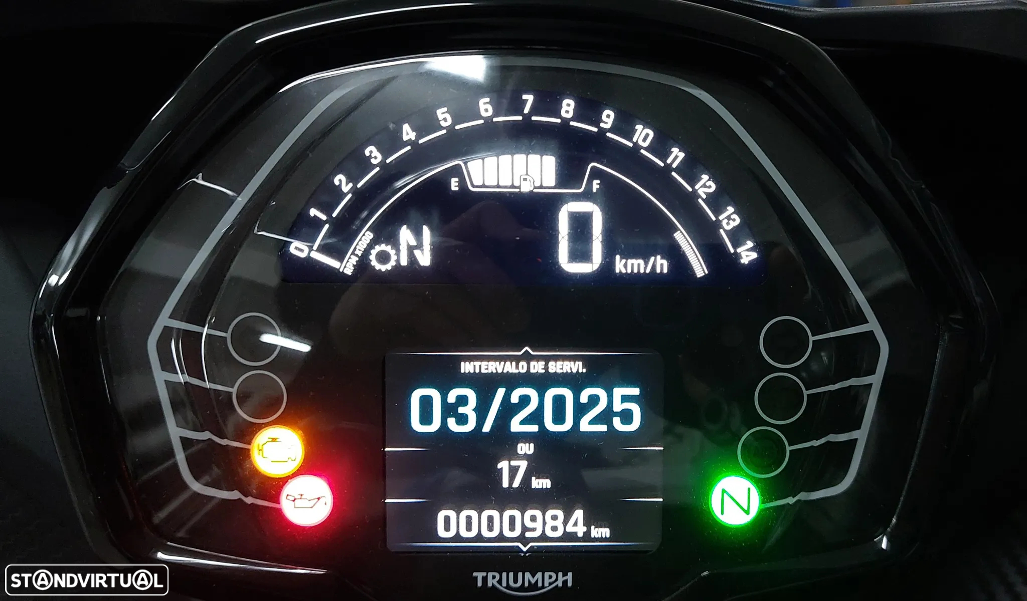 Triumph Daytona 660 - 7