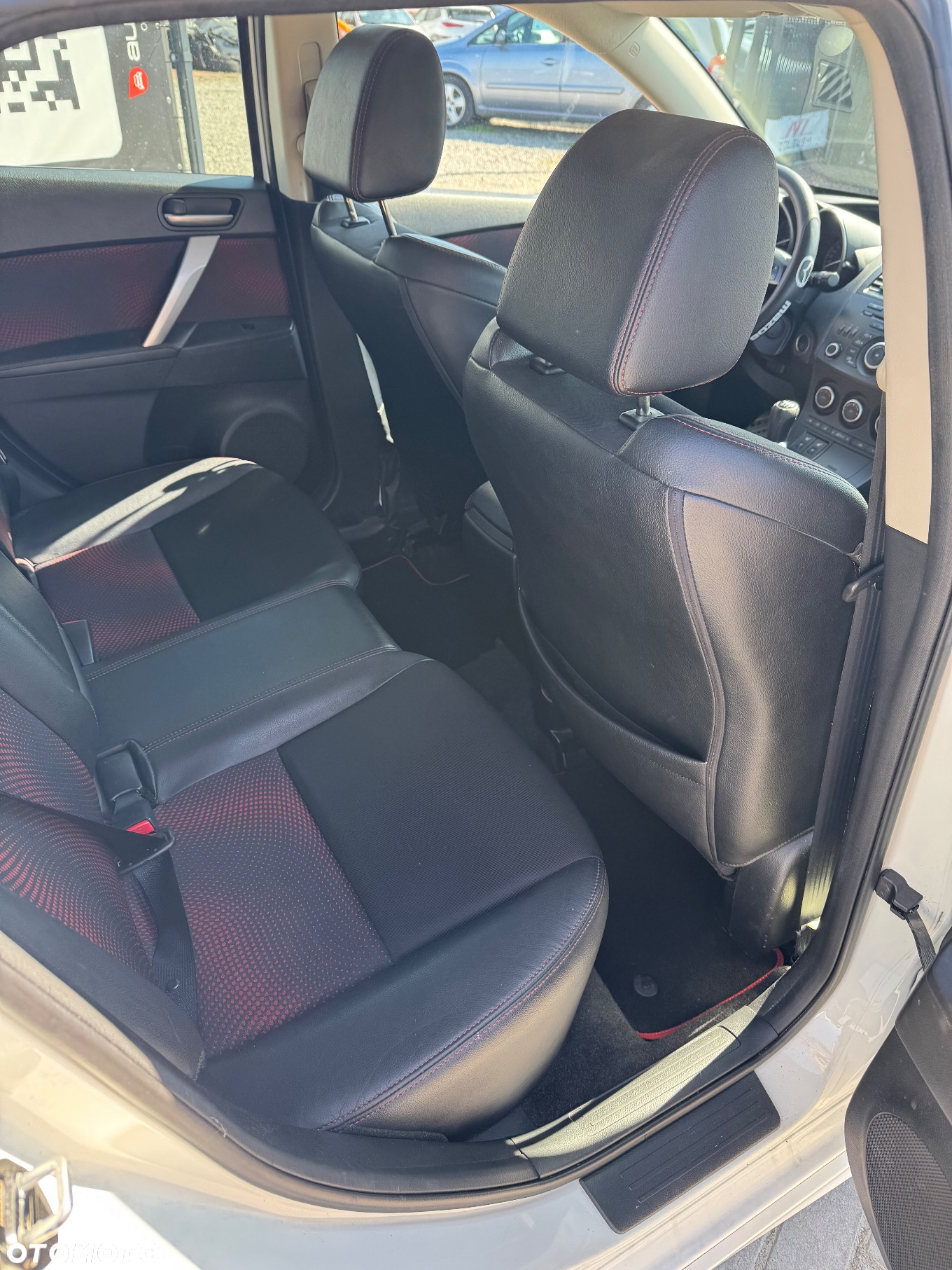 Mazda 3 - 9