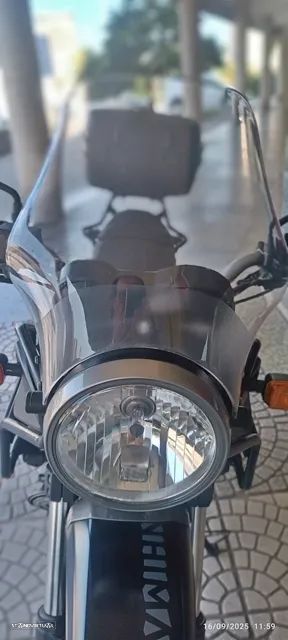 Royal Enfield Himalayan 411 - 21