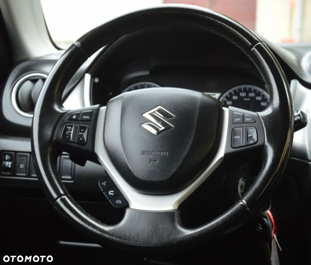 Suzuki Vitara - 21