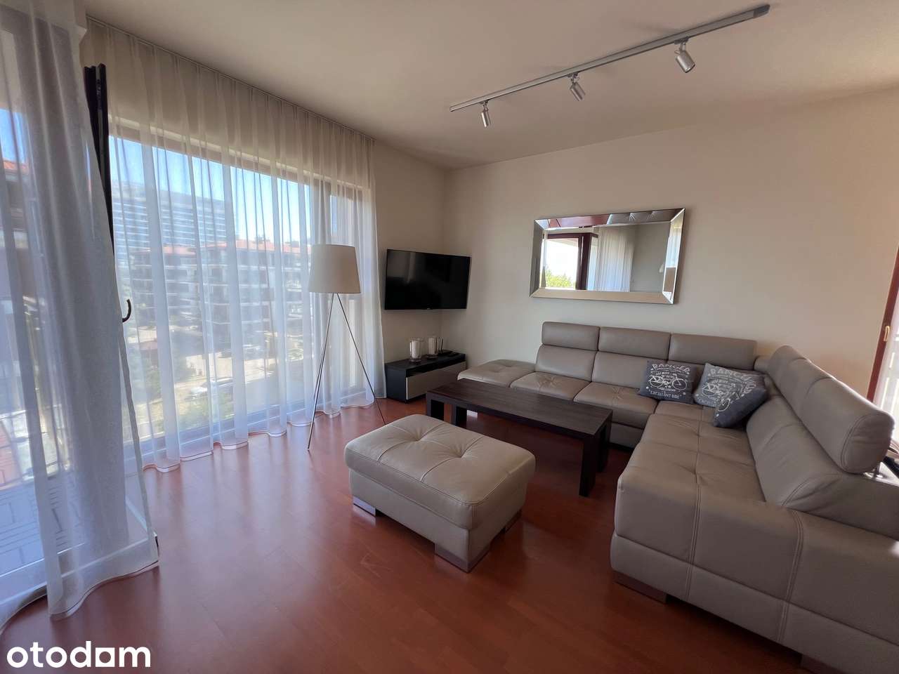 Komfortowy apartament z widokiem na morze + miejsce garaż podziemny