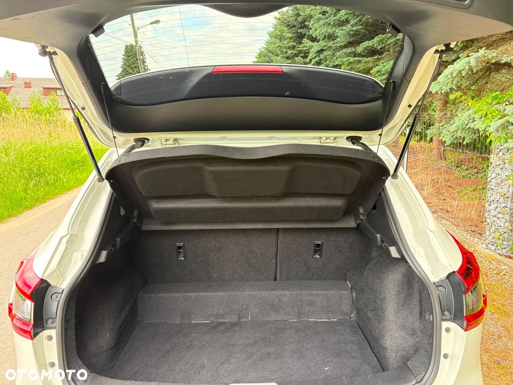 Nissan Qashqai 1.2 DIG-T N-Vision - 35