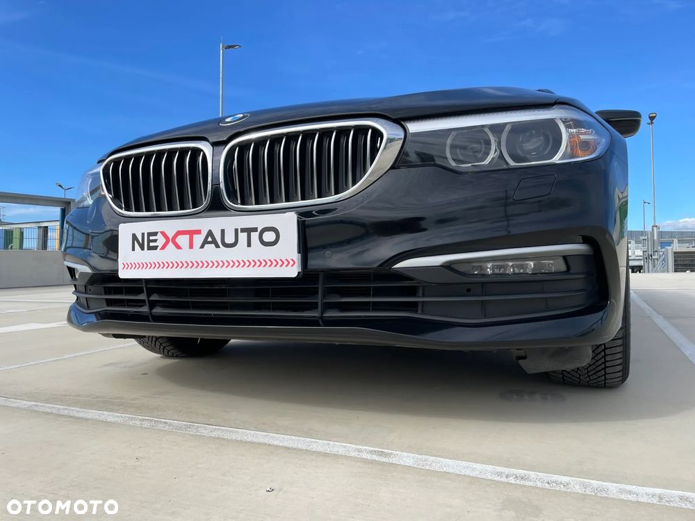 BMW Seria 5 530e Luxury Line sport - 17