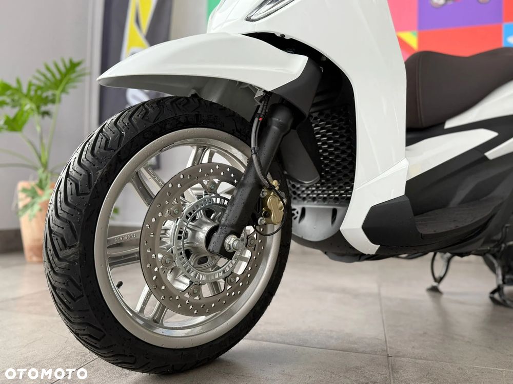 Piaggio Beverly - 13