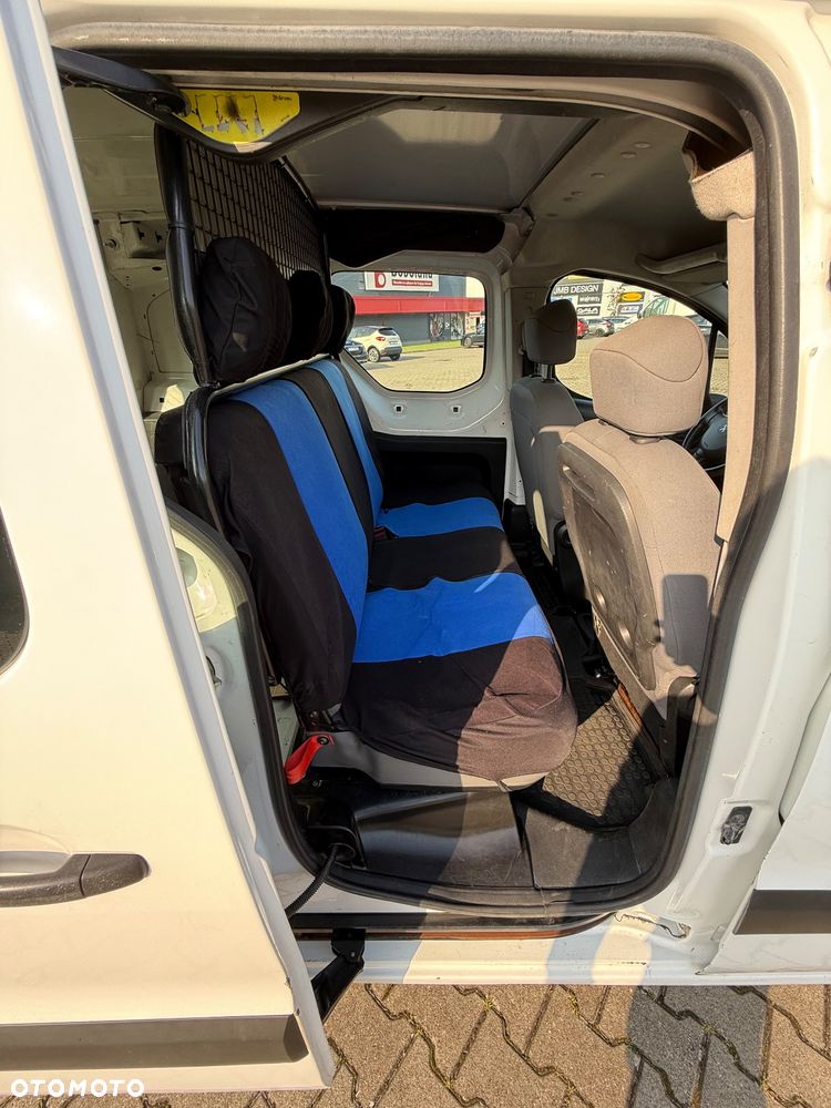 Peugeot Partner - 32