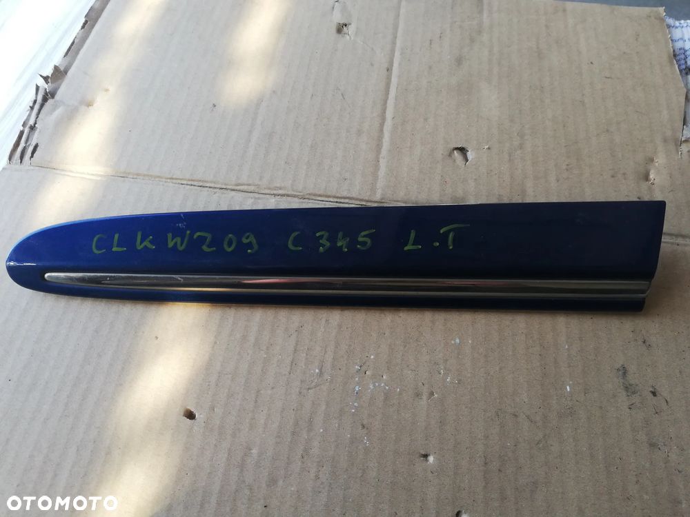 MERCEDES CLK W209 LISTWA BŁOTNIKA TYLNA LEWA A2096902562 - 1
