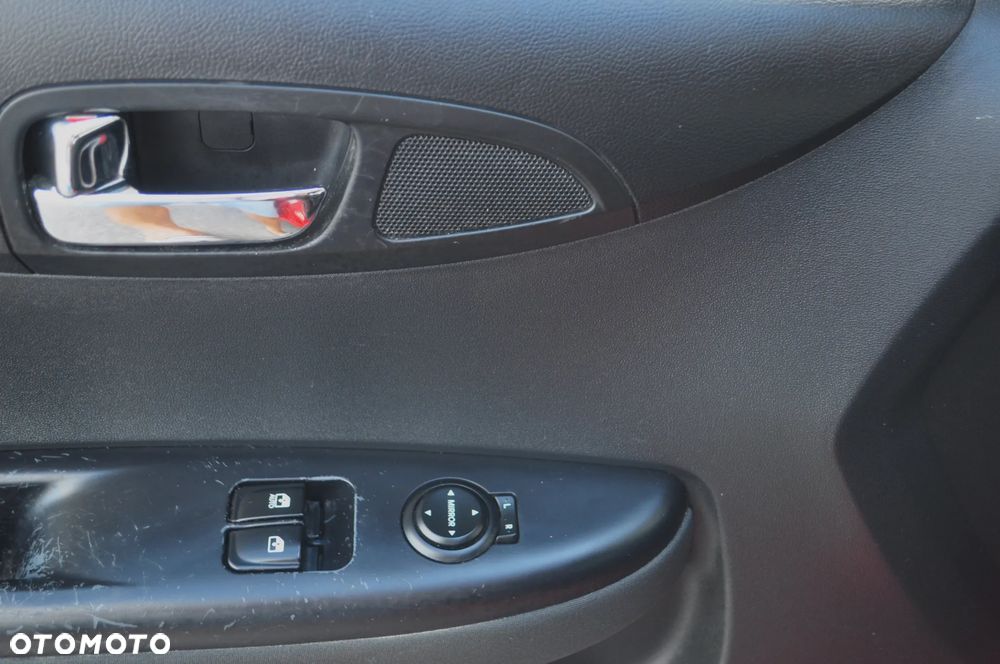 Hyundai i20 1.2 Intro Edition - 31