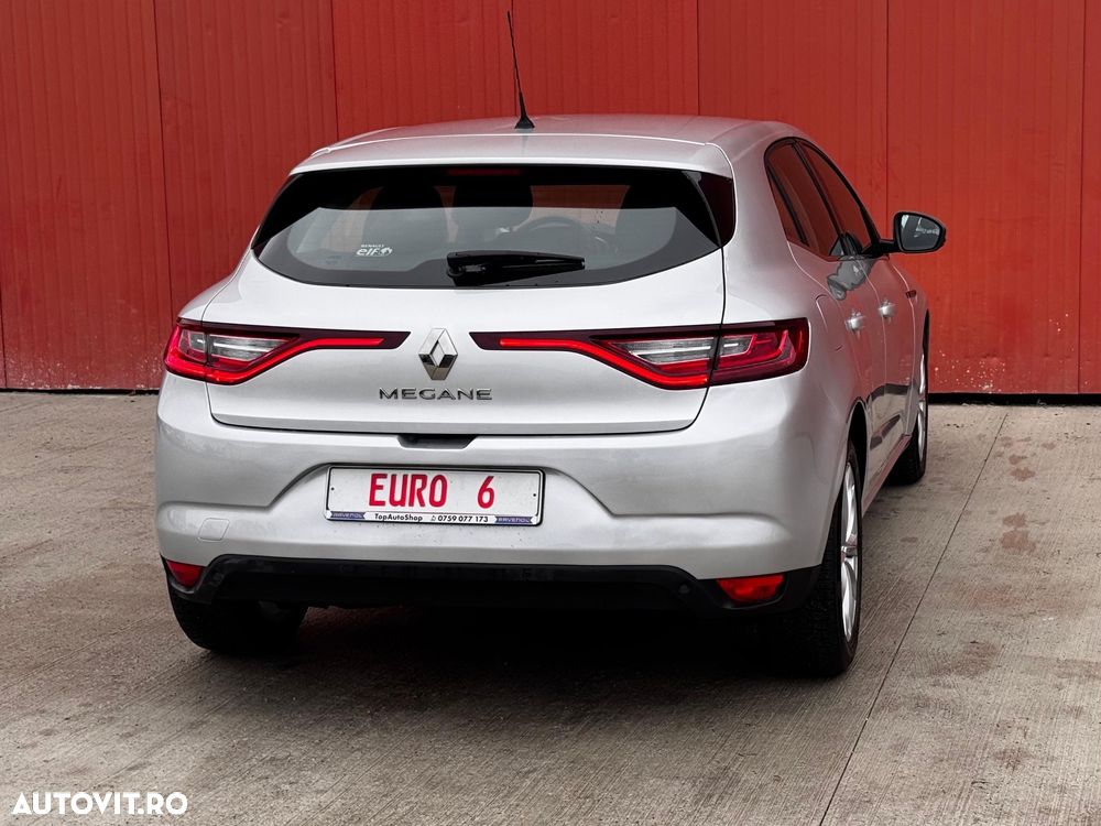 Renault Megane BLUE dCi Zen - 6