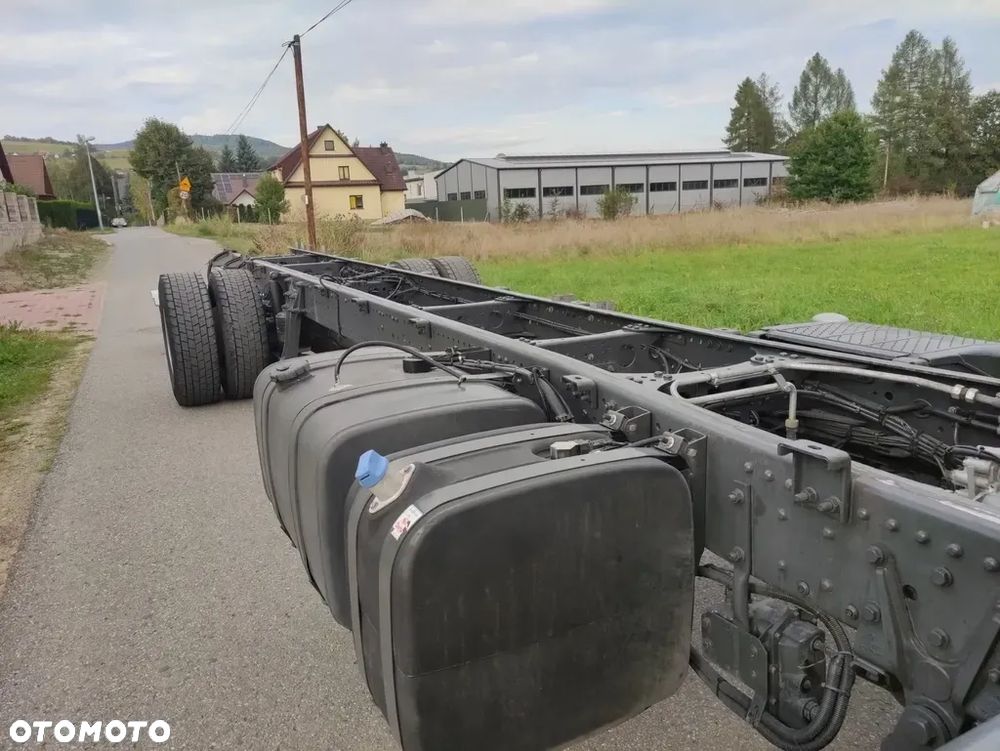 Mercedes-Benz AXOR 1829 rama do zabudowy blokada mostu - 8