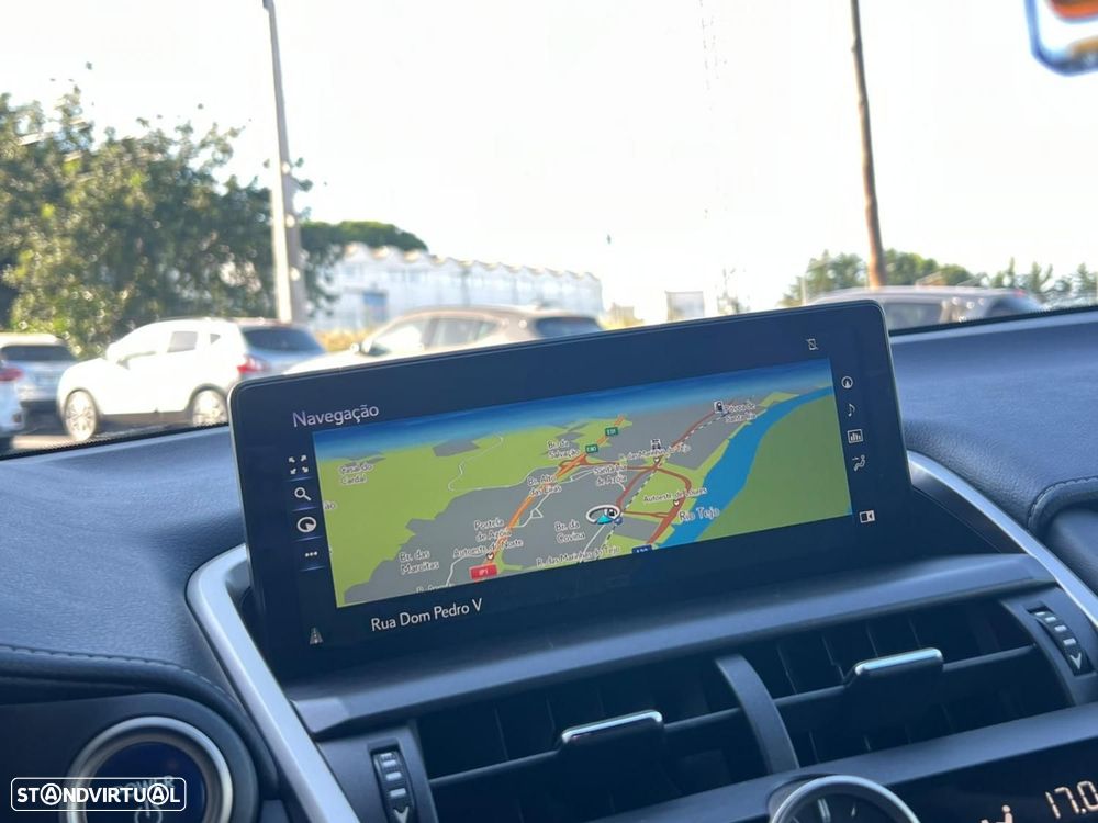 Lexus NX 300h Executive+ - 9