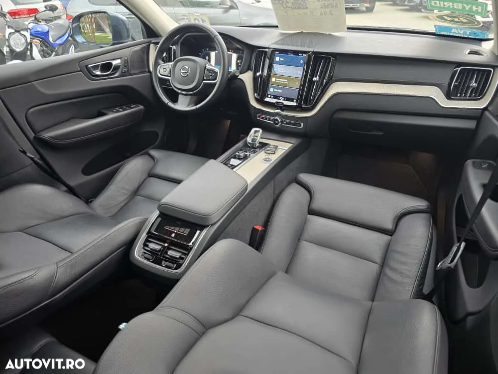 Volvo XC 60 T6 AWD Recharge Geartronic Inscription - 6