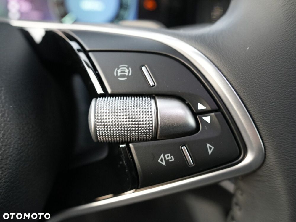Skoda Superb 2.0 TSI Selection DSG - 29