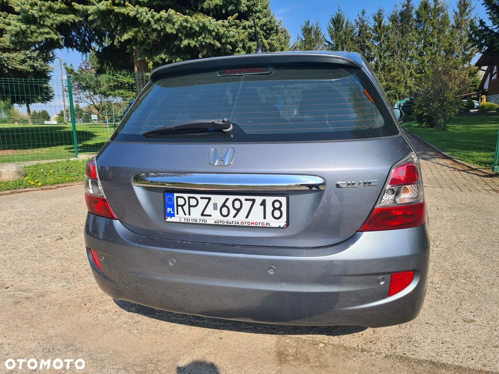 Honda Civic 1.6i ES - 12