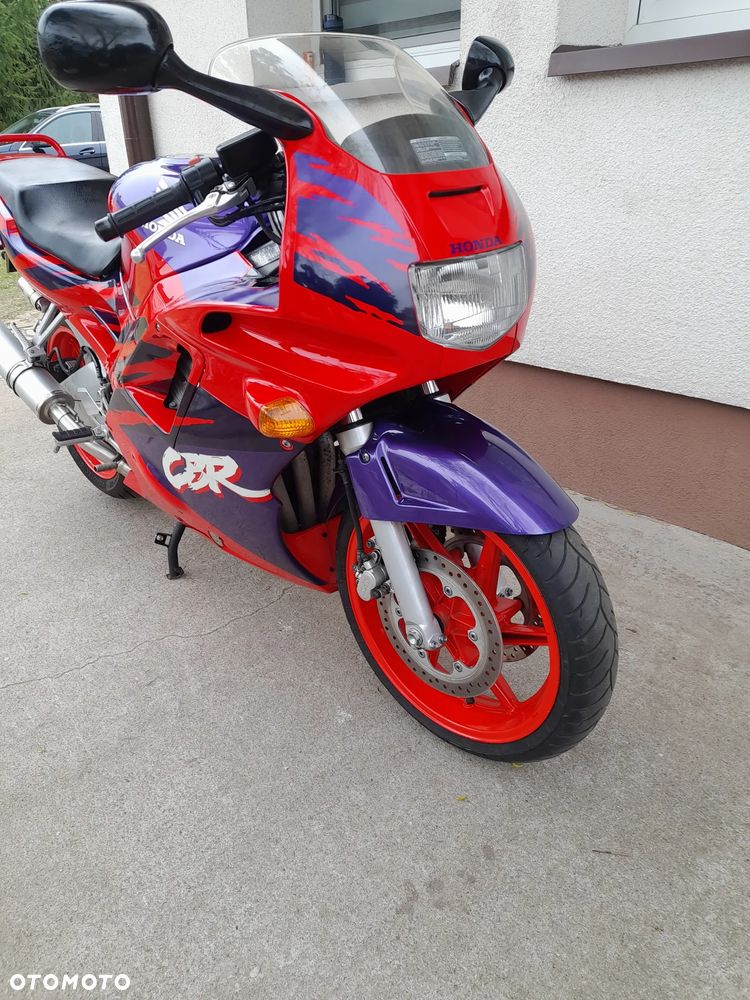 Honda CBR - 4