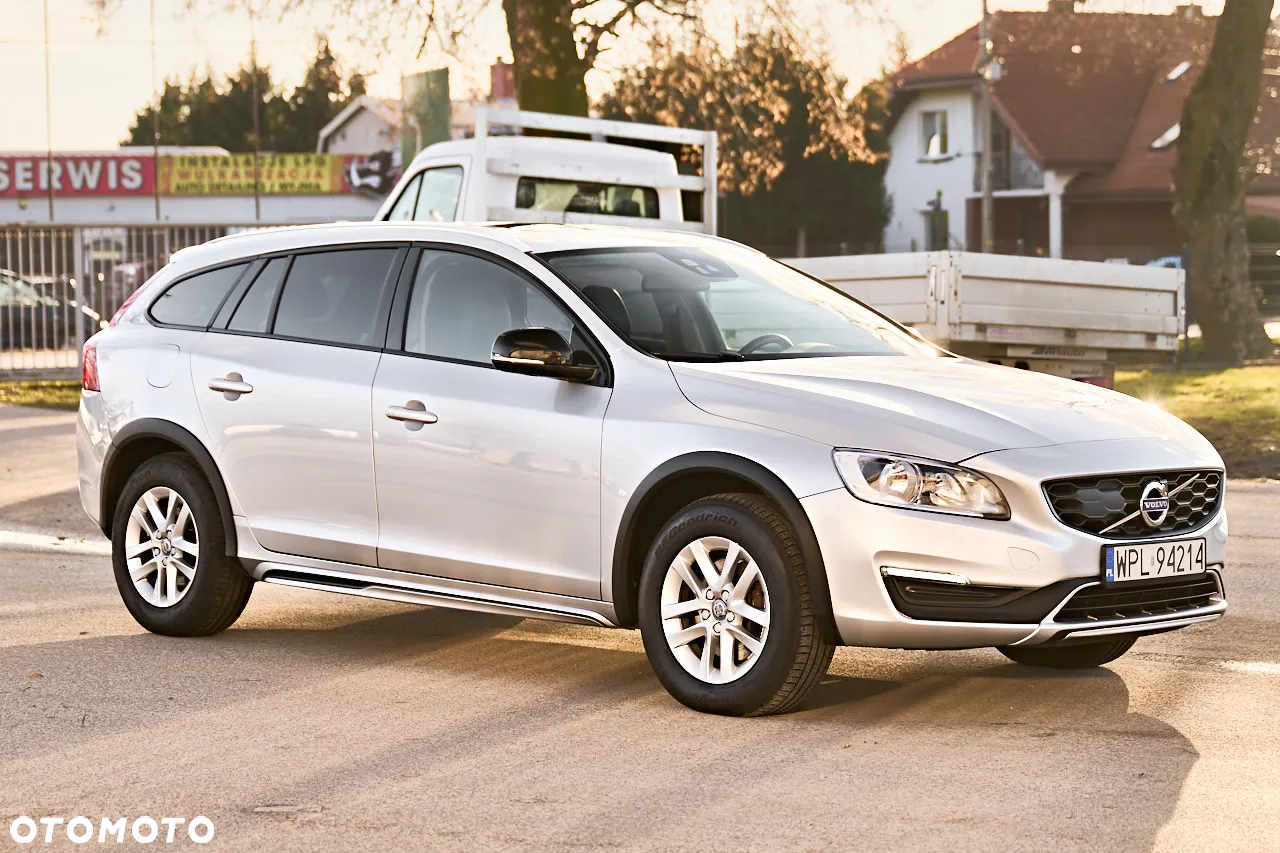 Volvo V60 Cross Country D3 Geartronic Momentum - 12