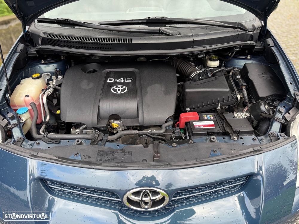 Toyota Auris 1.4 D-4D AC - 15