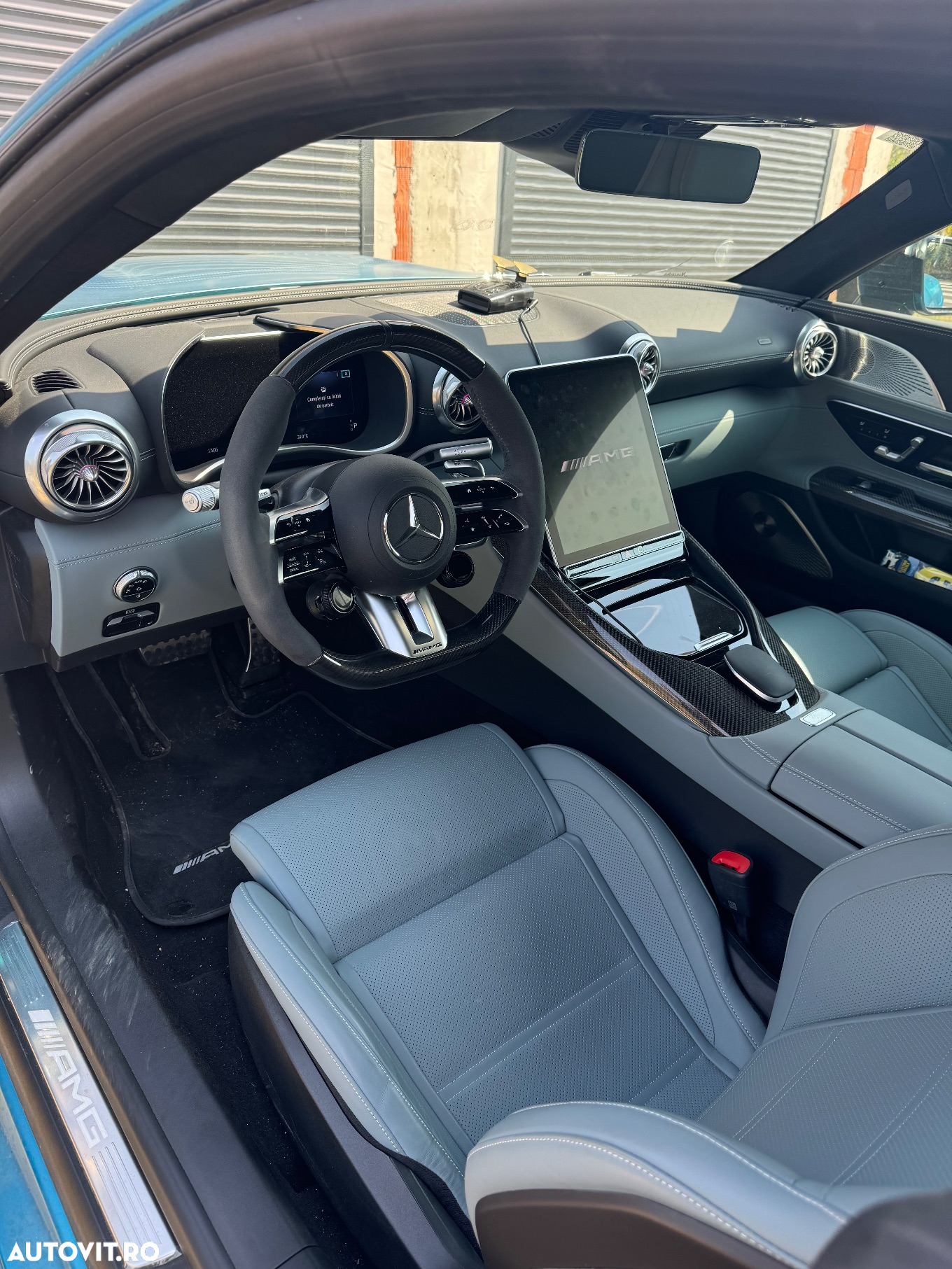 Mercedes-Benz AMG GT R Roadster - 13