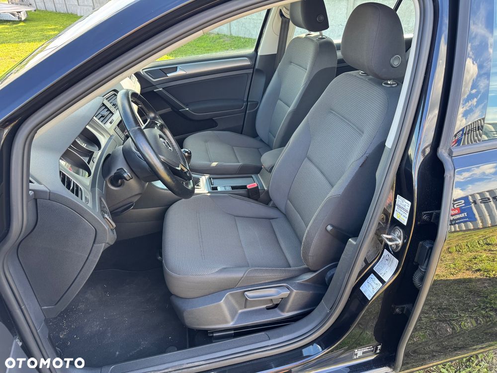 Volkswagen Golf 1.6 TDI BlueMotion Technology Comfortline - 20