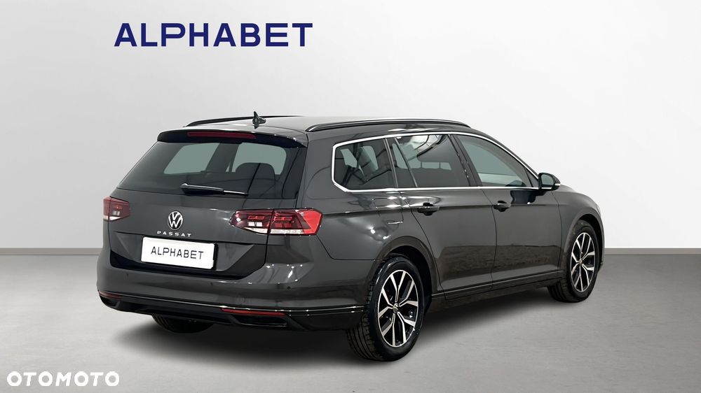 Volkswagen Passat - 5