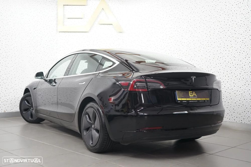 Tesla Model 3 Standard Range Plus RWD - 4