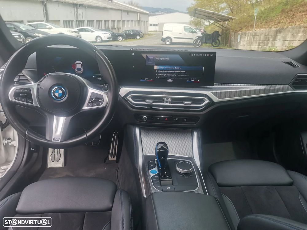 BMW i4 eDrive40 Pack Desportivo M - 25