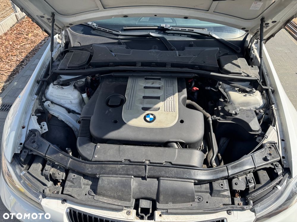 BMW Seria 3 325d - 7