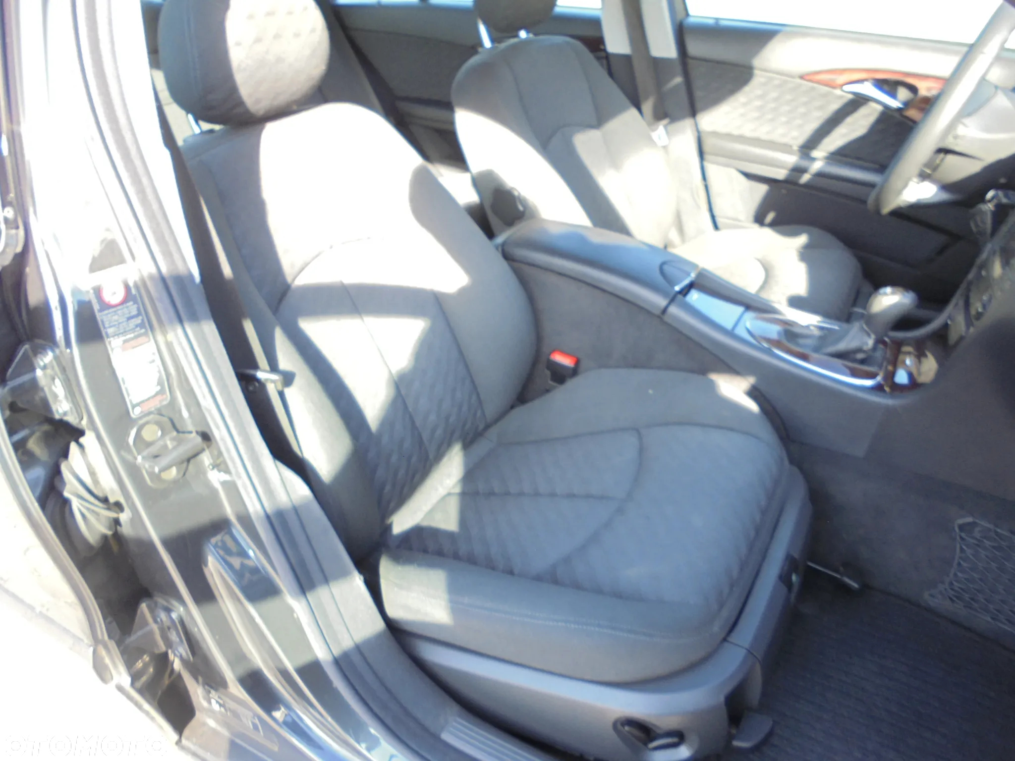 Mercedes-Benz Klasa E 200 CDI Automatik Classic - 14