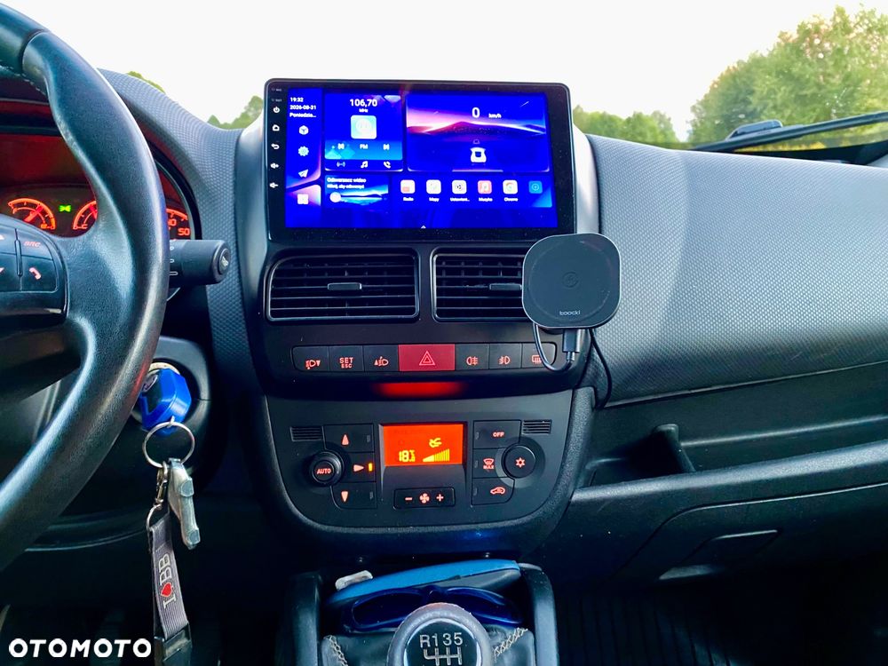 Fiat Doblo 1.4 T-Jet 16V Emotion - 12
