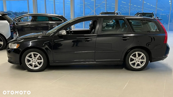 Volvo V50 D5