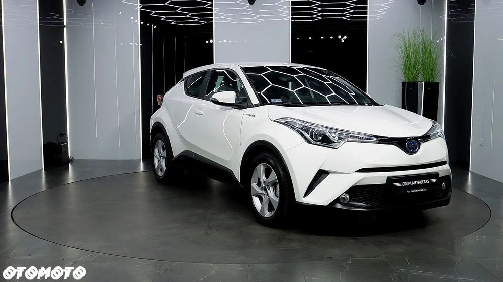 Toyota C-HR Business-Edition - 13
