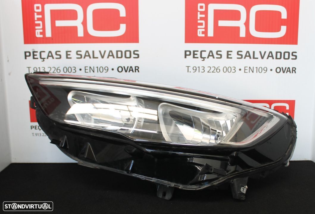 Farol Opel Insignia de 2019 - 1